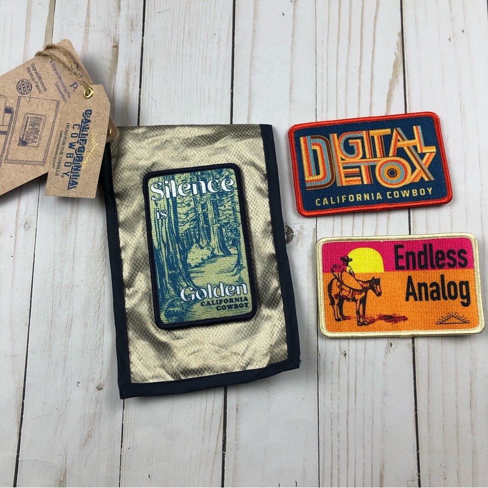NWT! California Cowboy Out of Pocket Pouch